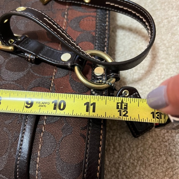 BNWT Coach Signature Tote - Picture 10 of 10
